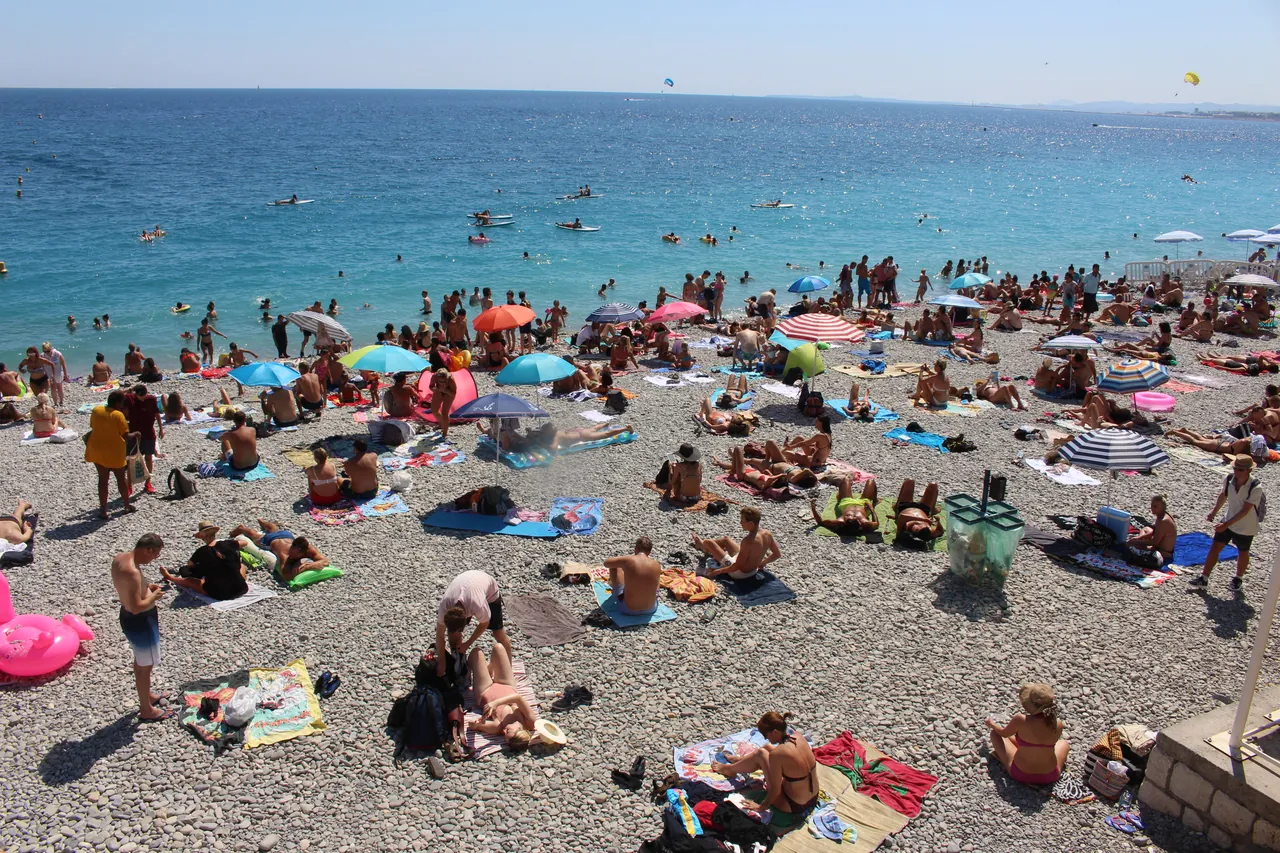 盎格魯街海灘 (Promenade des Anglais)